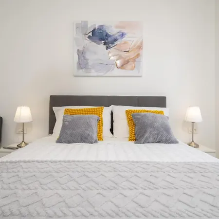 شقة Gracin - Brand New With Terrace And Seaview تروغير