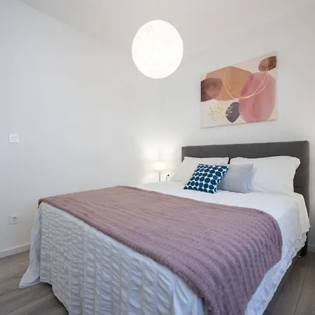 شقة Gracin - Brand New With Terrace And Seaview *