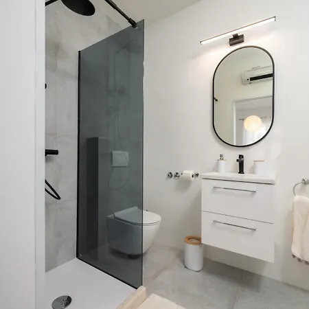 شقة Gracin - Brand New With Terrace And Seaview