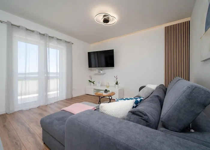 Apartamento Gracin - Brand New With Terrace And Seaview Trogir