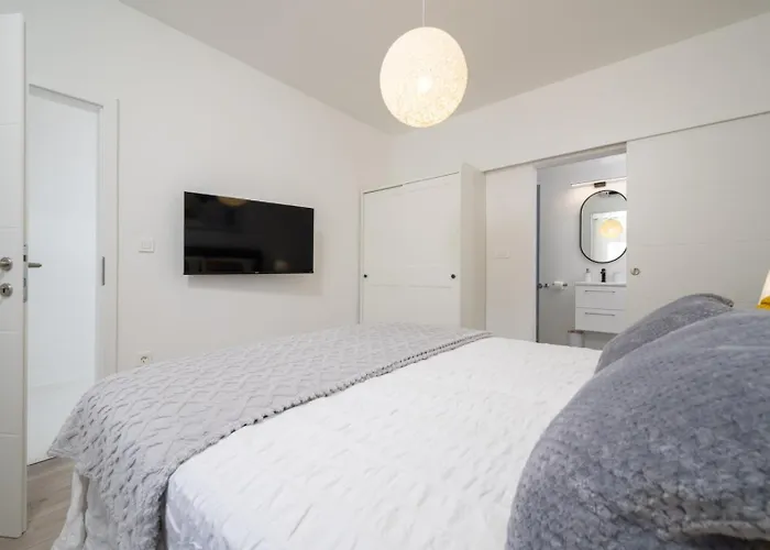 Gracin - Brand New With Terrace And Seaview Apartamento Trogir