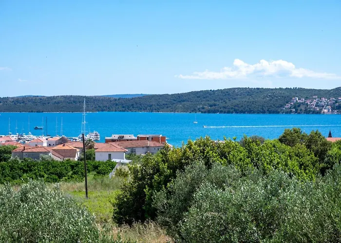 Gracin - Brand New With Terrace And Seaview Trogir