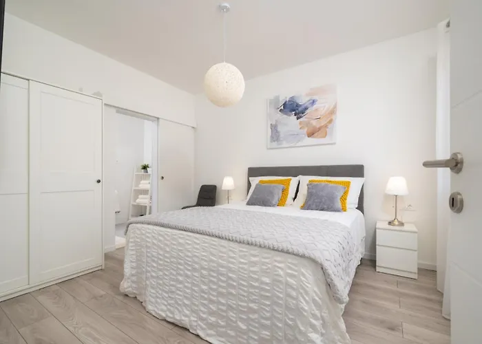 Gracin - Brand New With Terrace And Seaview